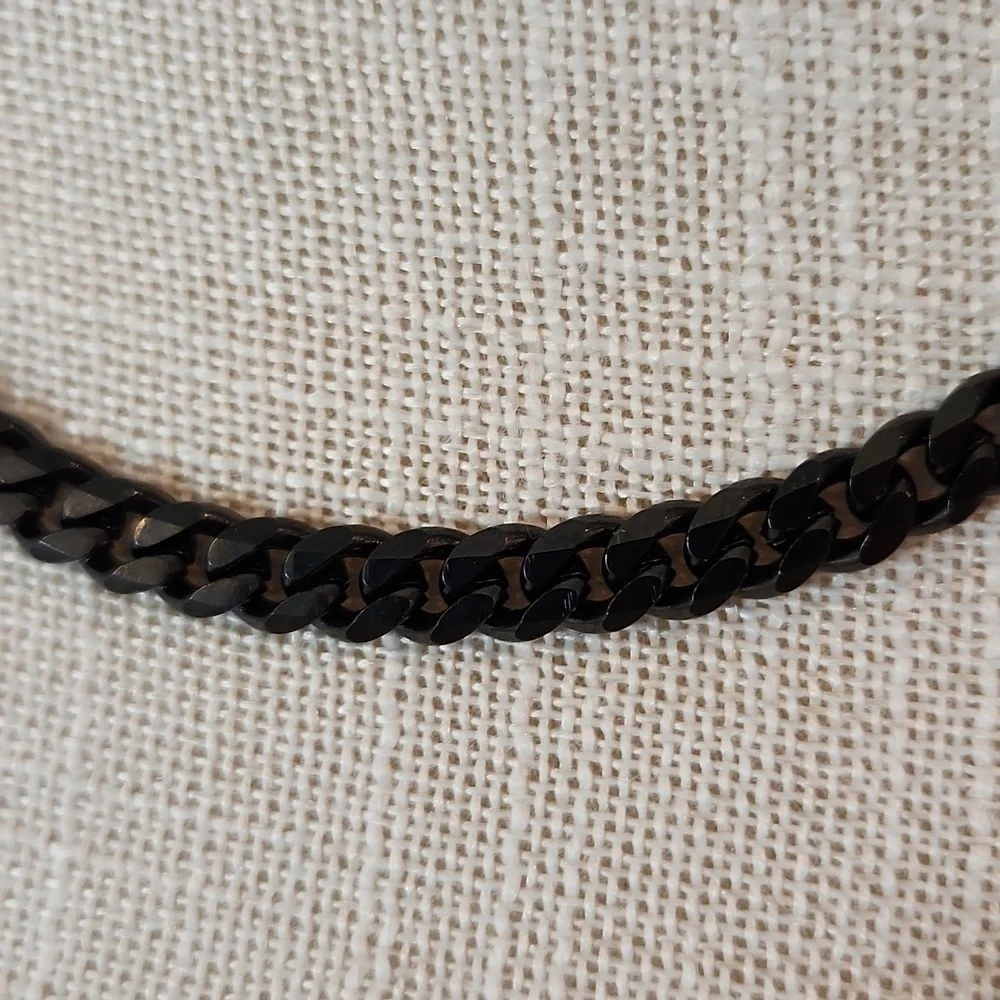 Silv Adore 100% Non-tarnish Stainless Steal Black Chainlink Necklace Maximalists